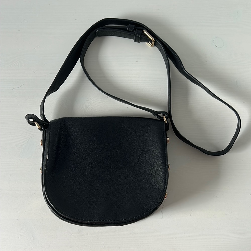 Forever 21 Black Crossbody Bag